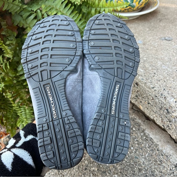SKECHERS Grey Suede Bikers Expressway Slip Ons Womens Sz 10 Loafer Moccasin - Picture 10 of 14